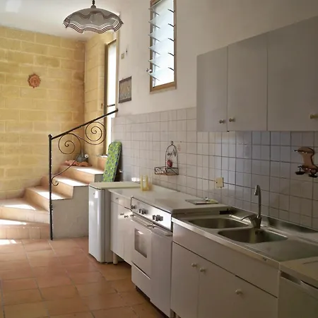 Casa Vacanza Tatil Evi *